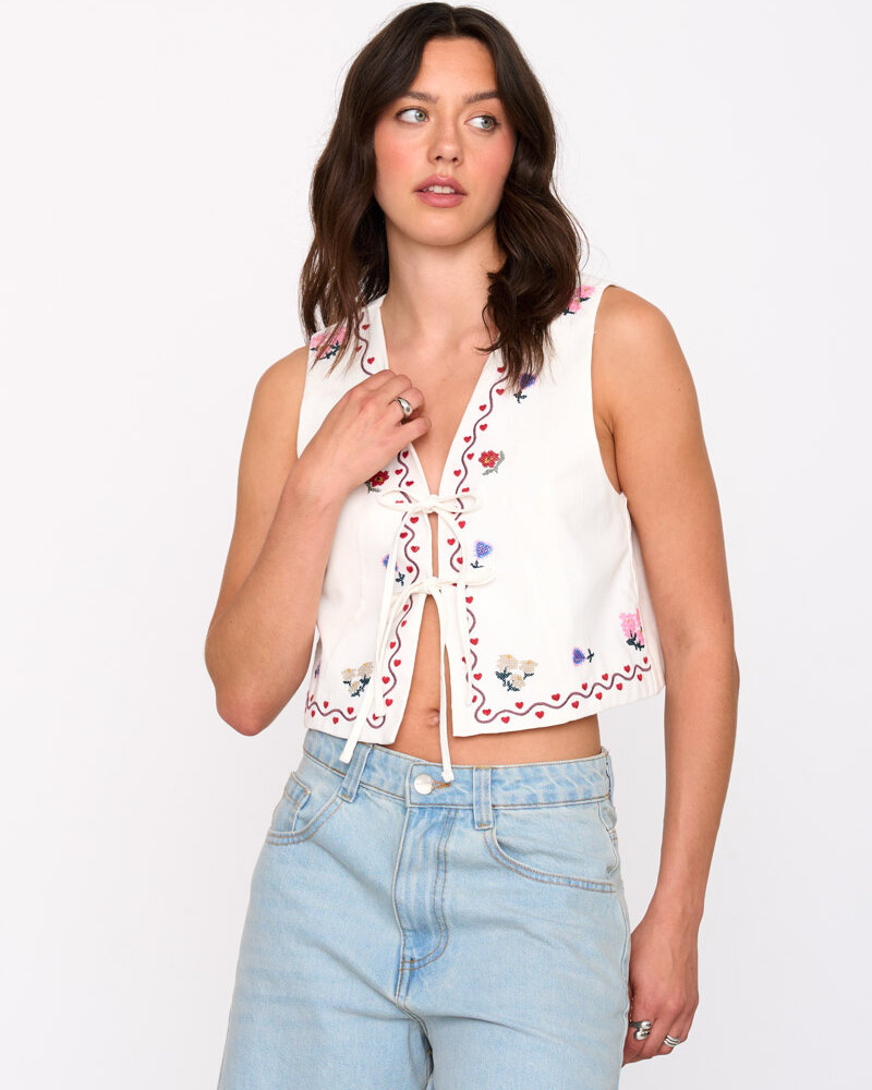 Kenna Embroidered Vest | White