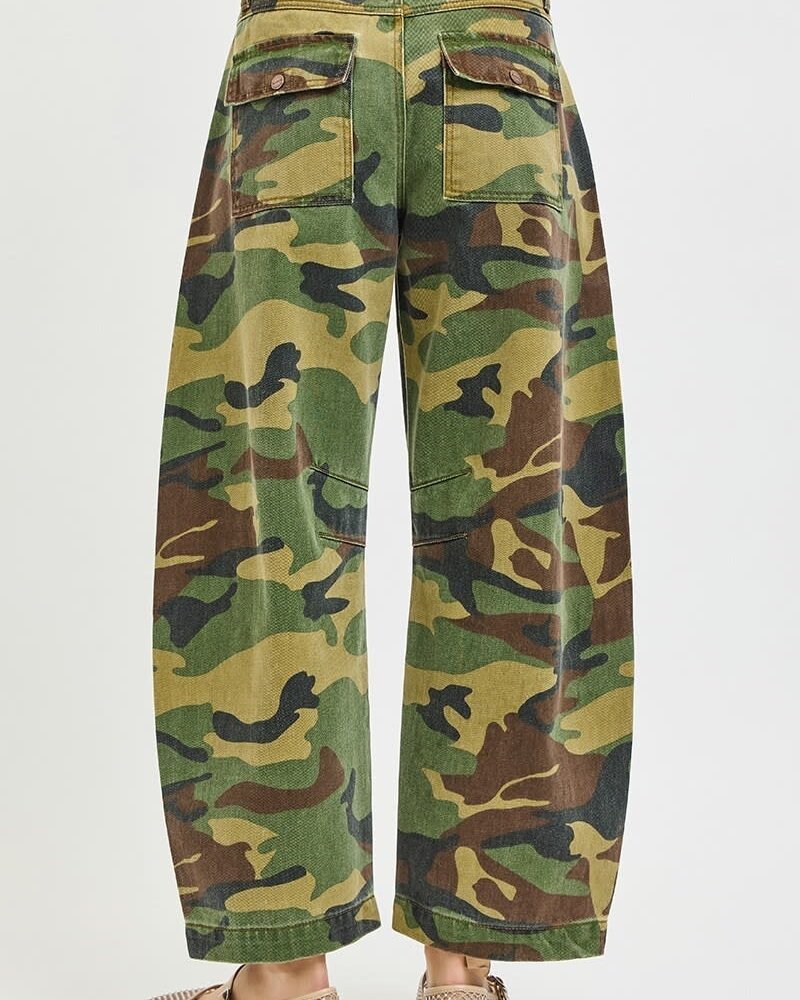 Taylor Barrel Camo Jeans