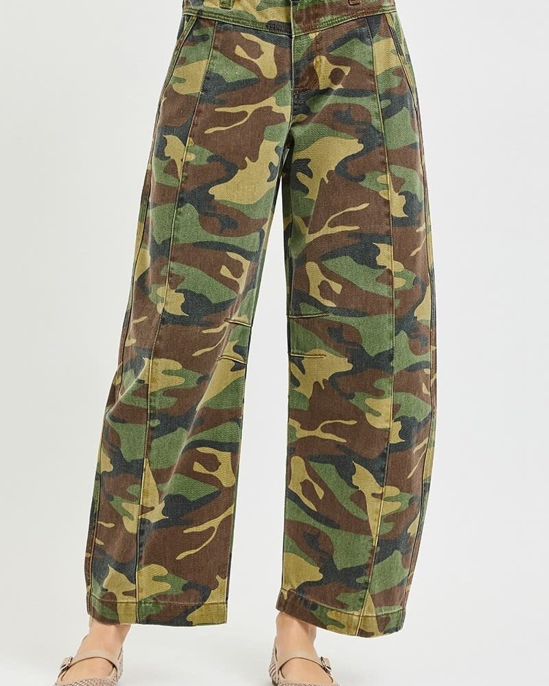 Taylor Barrel Camo Jeans