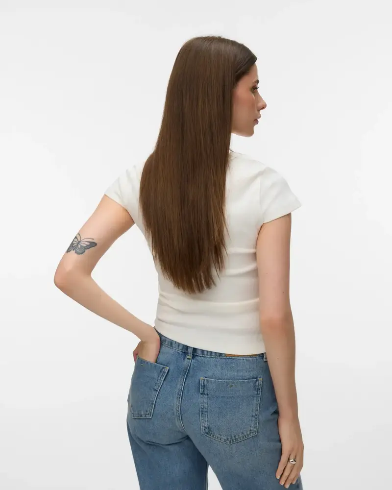 Vero Moda Chloe Scoop T-Shirt | White