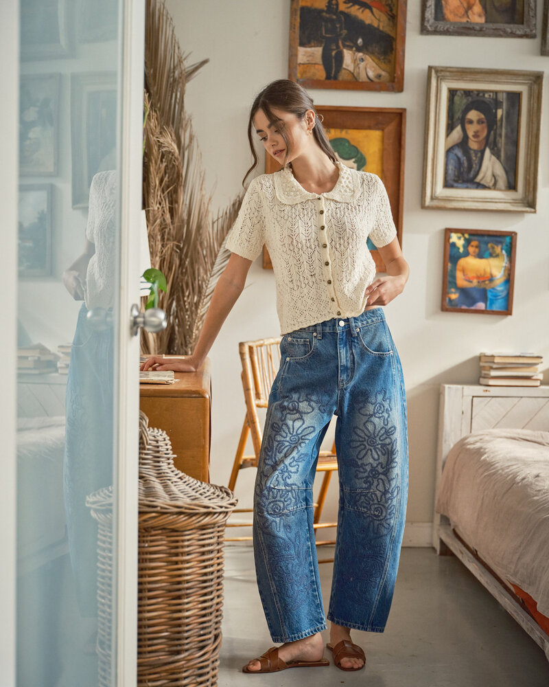 Tootsie Embroidered Barrel Jean | Medium Blue