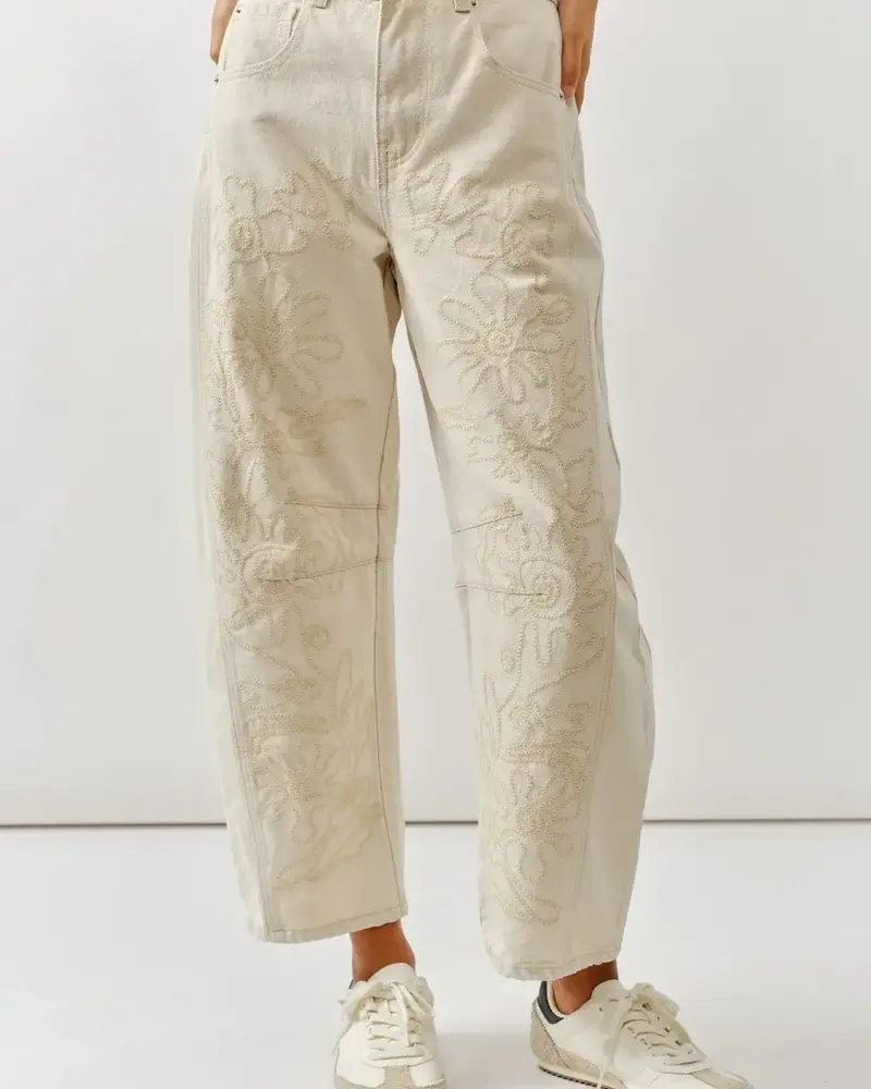 Tootsie Embroidered Barrel Jean | Beige
