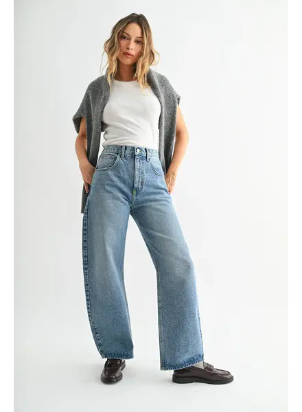 Just Black Denim The Classic Barrel Jean | Medium