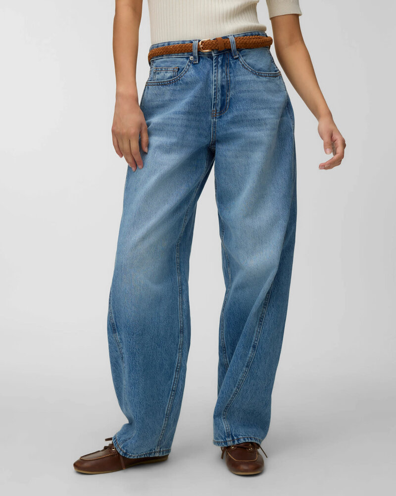 Vero Moda Zoe High Rise Barrel Jean | Medium 34" Inseam
