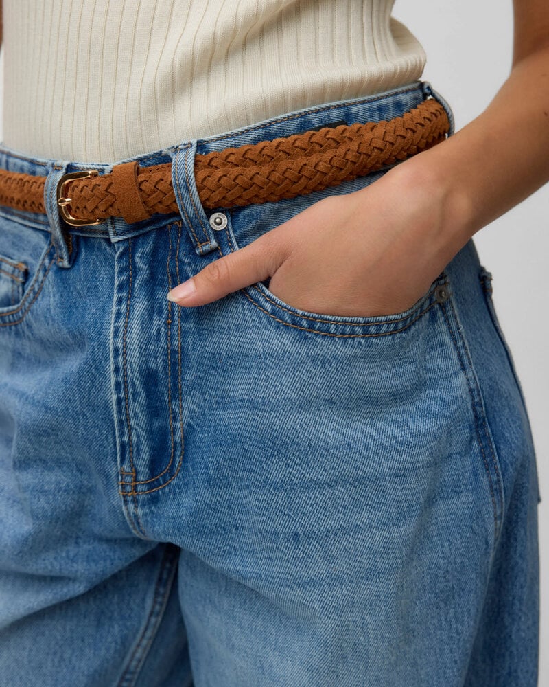 Vero Moda Zoe High Rise Barrel Jean | Medium 32" Inseam