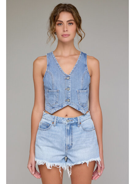 Arya Soft Cropped Fitted Vest | Light