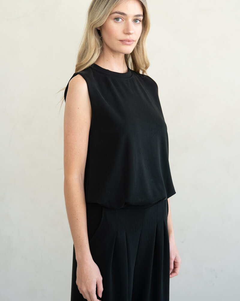 Lockie Bubble Hem Tank | Black