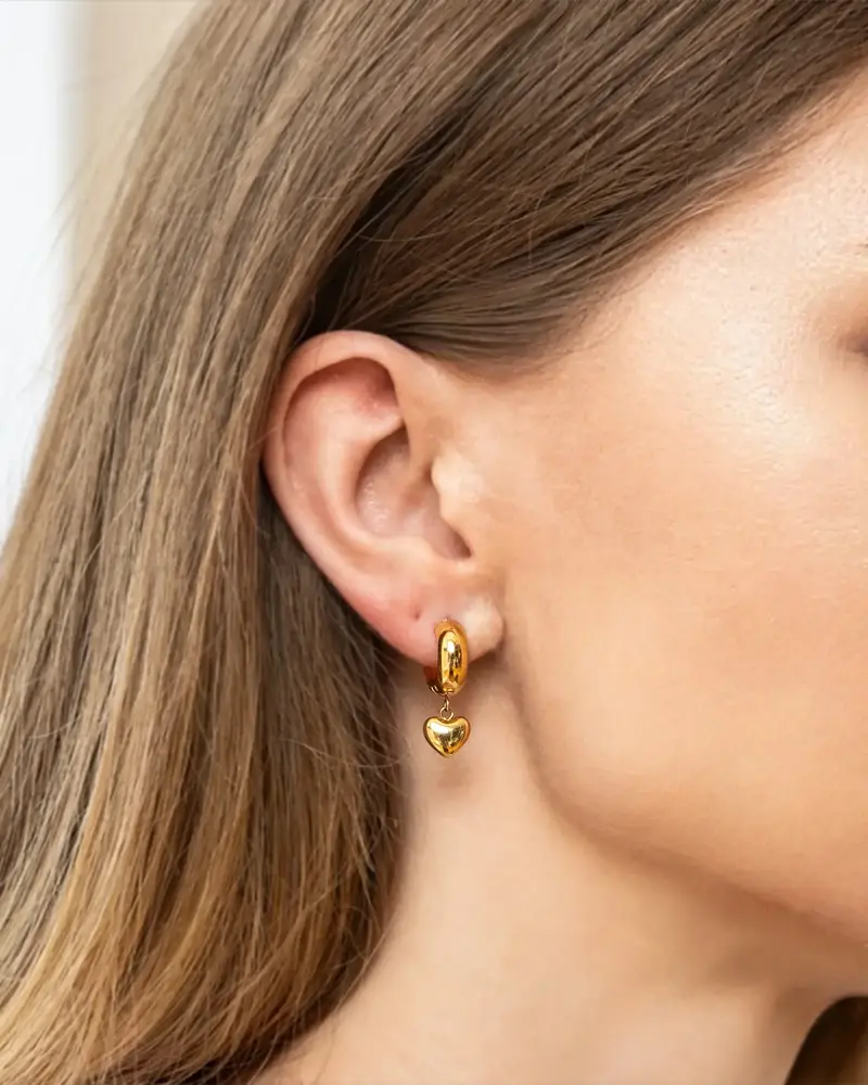 Brenda Grands Heart Hoop Earrings | Gold
