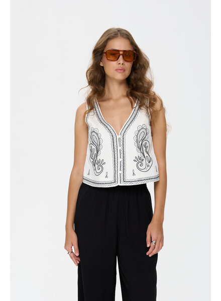Carmen Vest