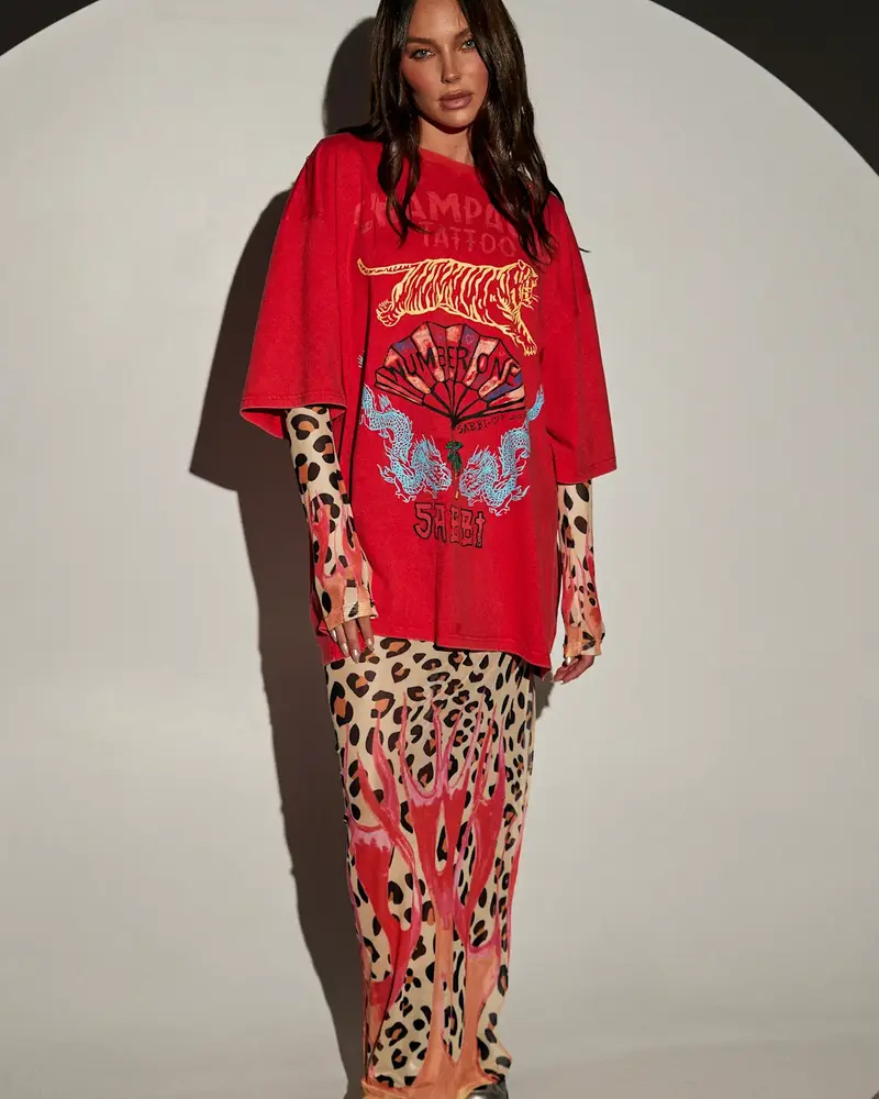 Sabbi Champagne & Tattoo Tee | Red