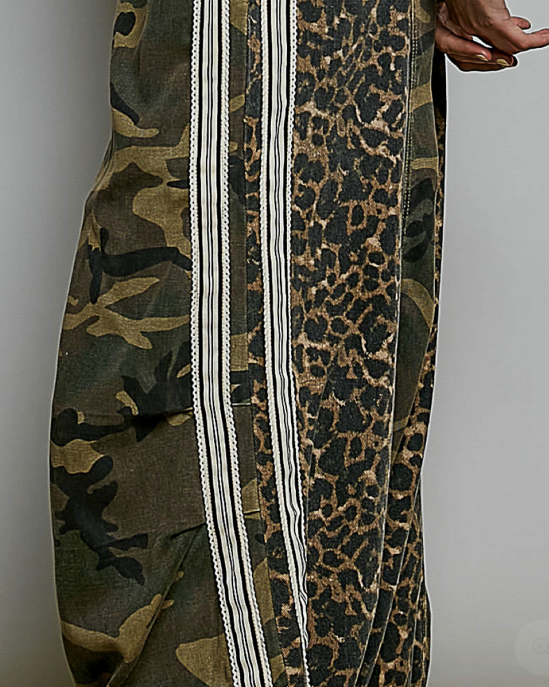 Leo-Cam Contrast Band Trim Jogger Pants