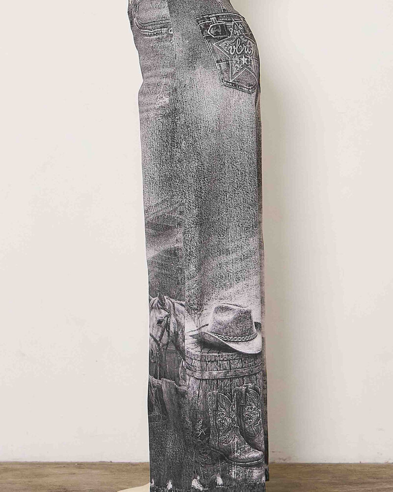 Kindle Barrel Jean | Horse Print