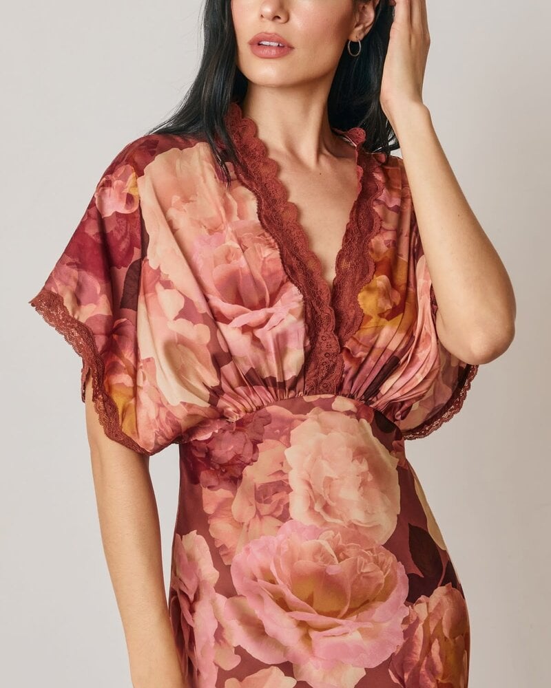 Cornnal Lace Blouson Maxi Dress