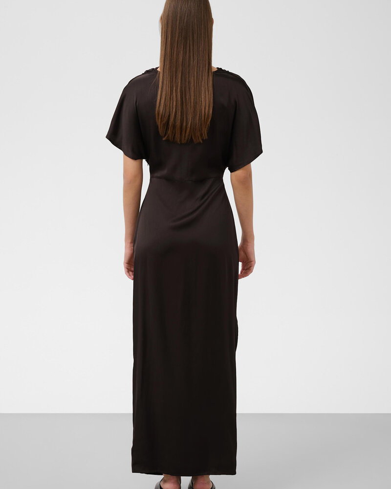Evilia Dress | Ganache