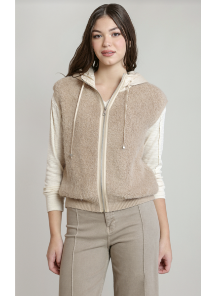 Maeve Boucle Vest | Biege
