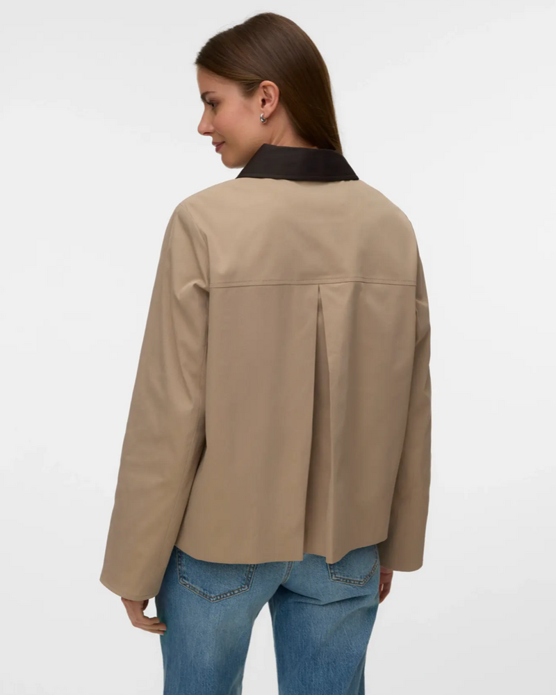 Vero Moda Chelsea Poppy Short Jacket