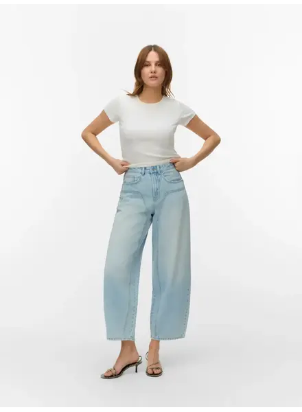 Vero Moda Zelda Barrel Jean | 32" Inseam