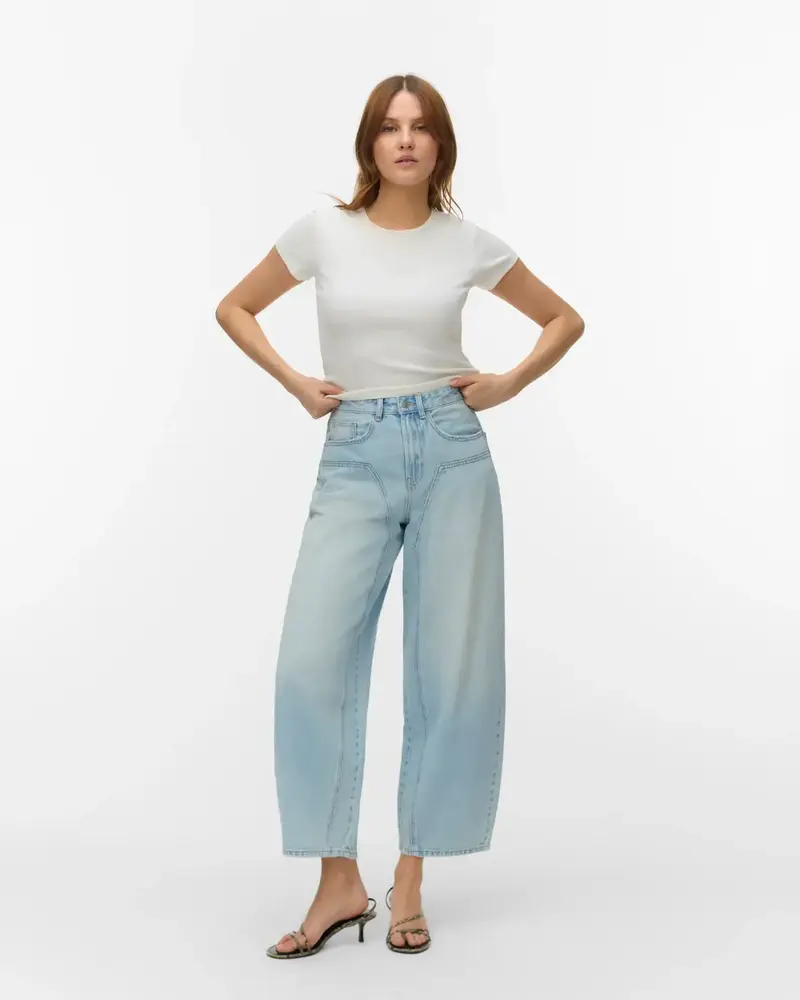 Vero Moda Zelda Barrel Jean | 32" Inseam