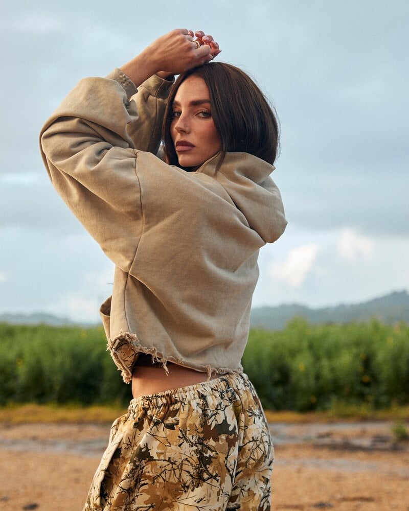 Sabbi The Trees Company Crop Hoodie
