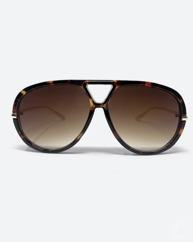 Q2 The Fleetwood | Amber/Brown Gradient