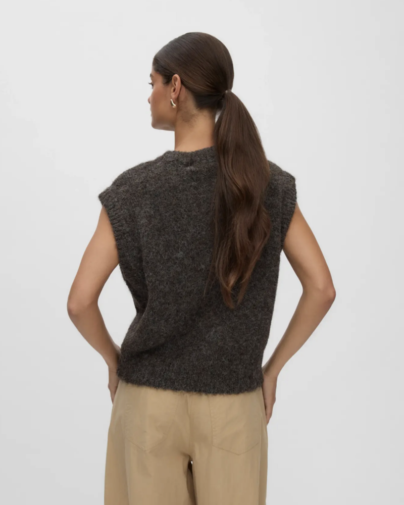 Vero Moda Marianna Vest | Chocolate