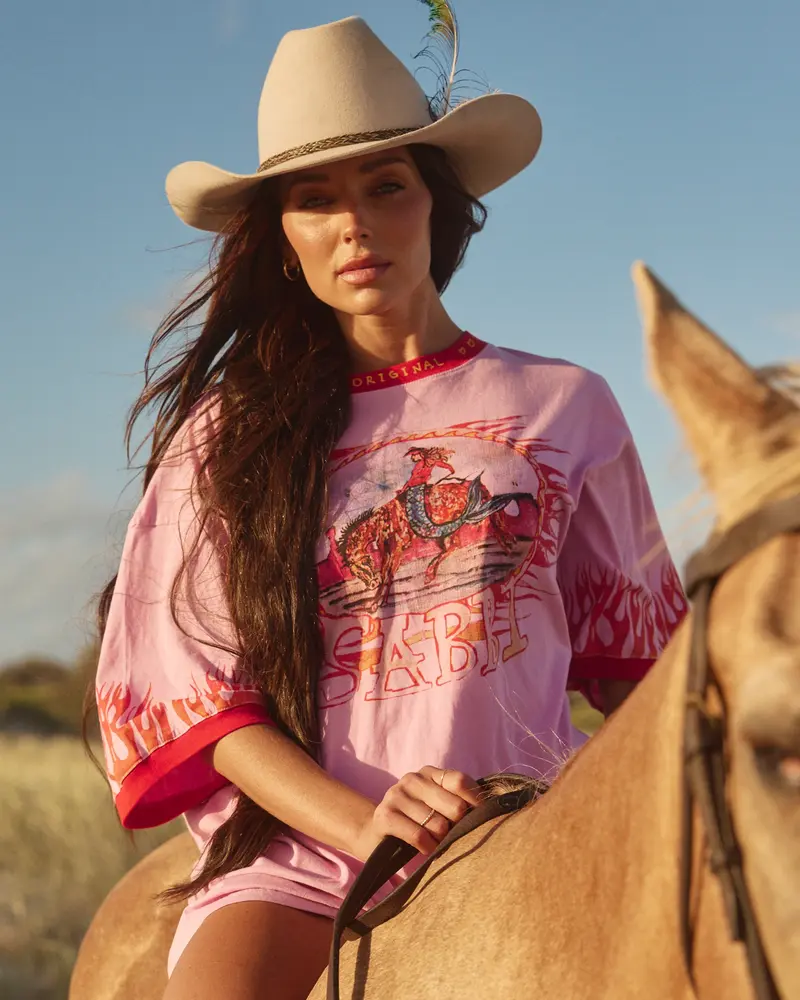 Sabbi The Flaming Cowboy Tee | Pink