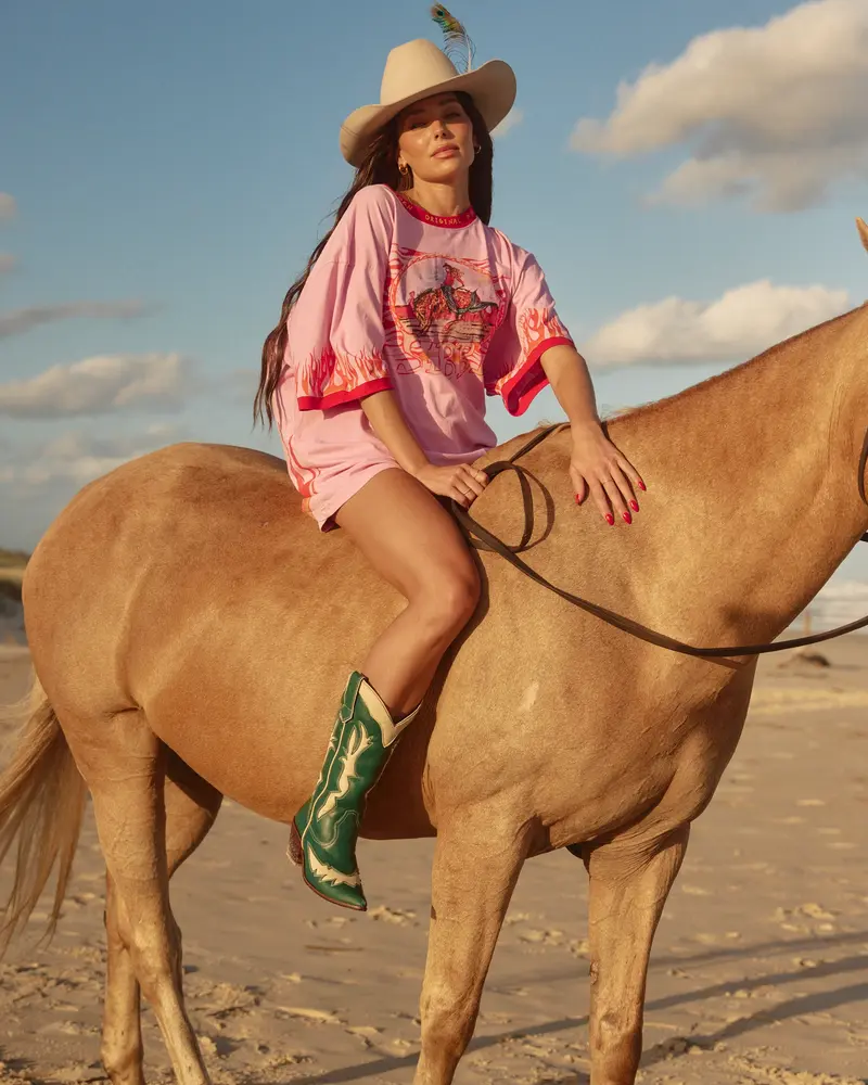 Sabbi The Flaming Cowboy Tee | Pink