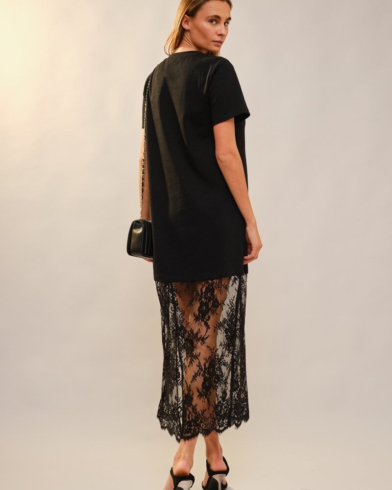 Larae Oversized Lace Midi Dress