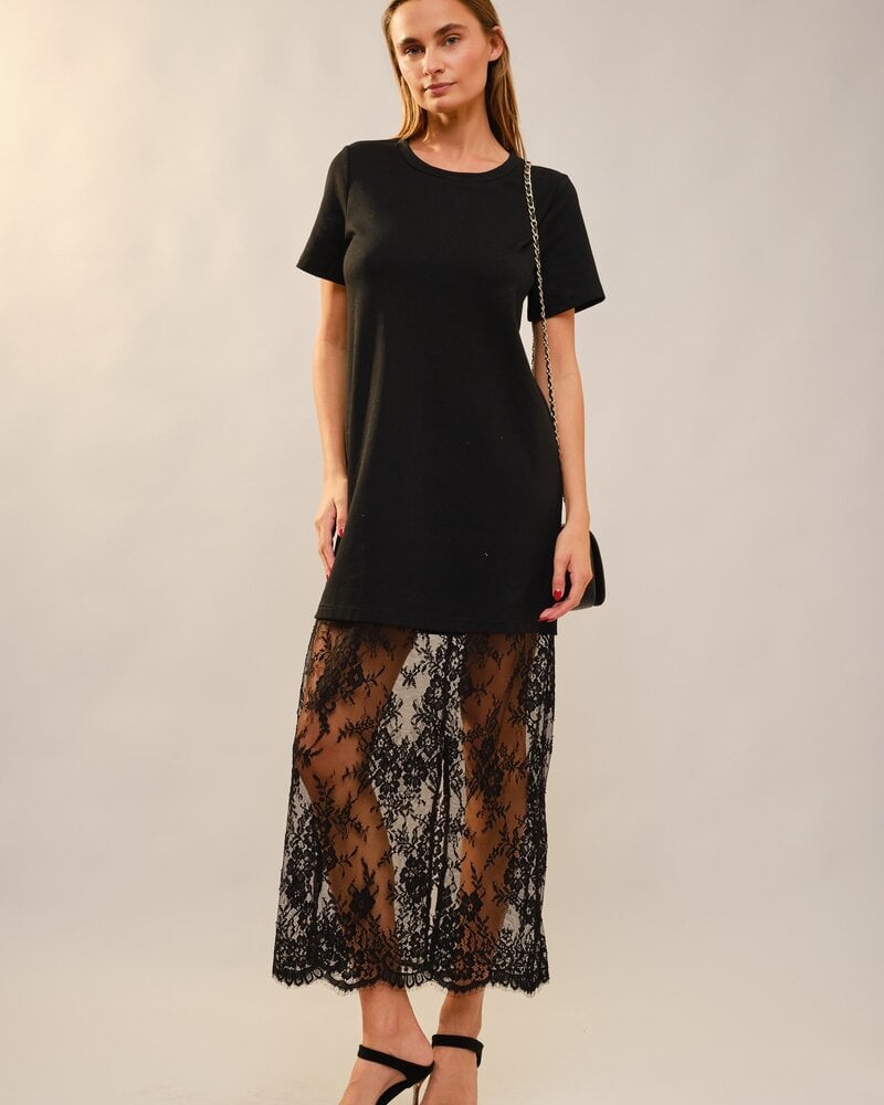 Larae Oversized Lace Midi Dress