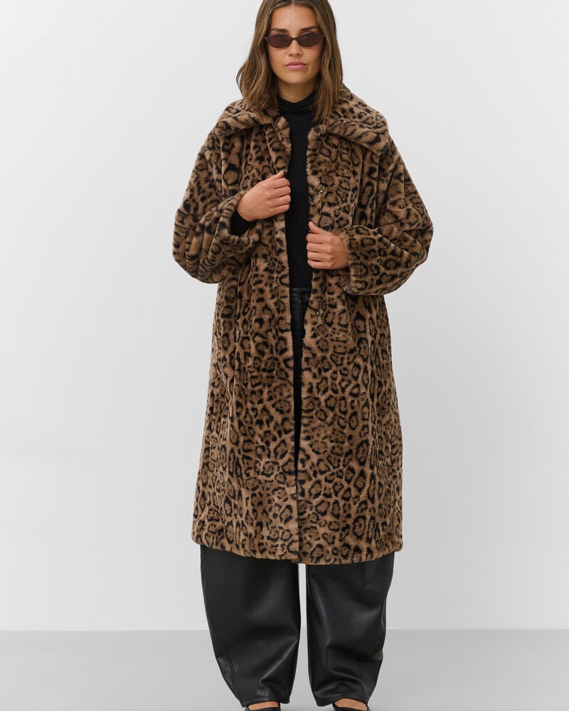 Leona Coat
