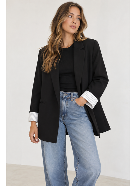 Shirley Fold-up Blazer | Black