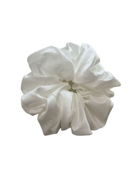 Oversized Scrunchie | White