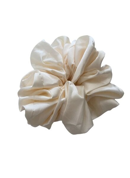 Oversized Scrunchie | Cream