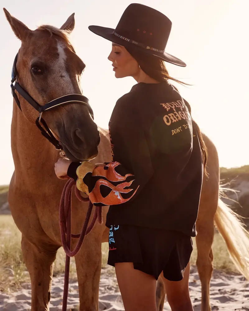 Sabbi Flaming Cowboy Diego Sweater | Black