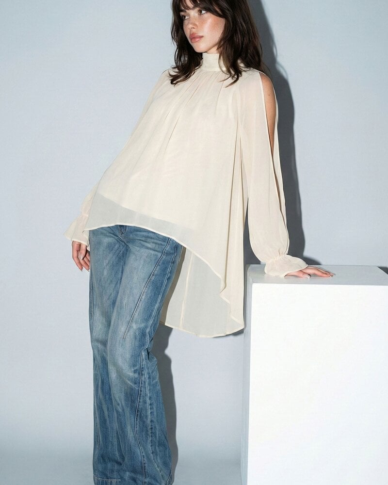 Sandra Cold-shoulder High-low Top | Cream