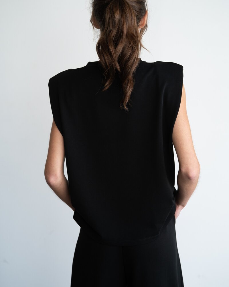 Collings Top With Shoulder Pads | Black