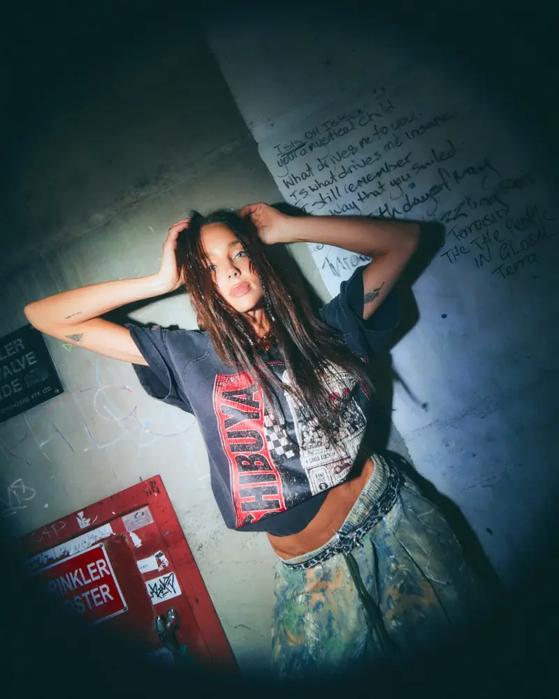 Sabbi Shibuya Claw Tee