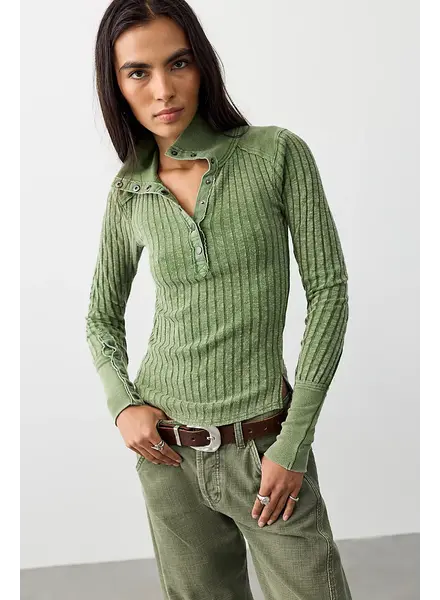 Free People Surplus Cuff Top | Courtyard
