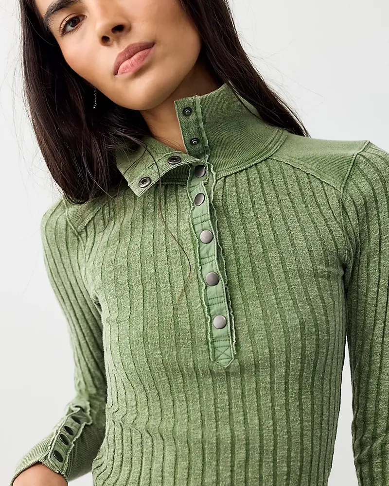 Free People Surplus Cuff Top | Courtyard
