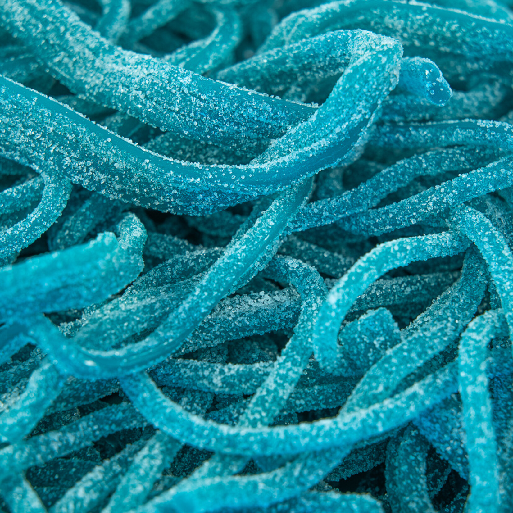 Réglisse lacets framboise bleue surette