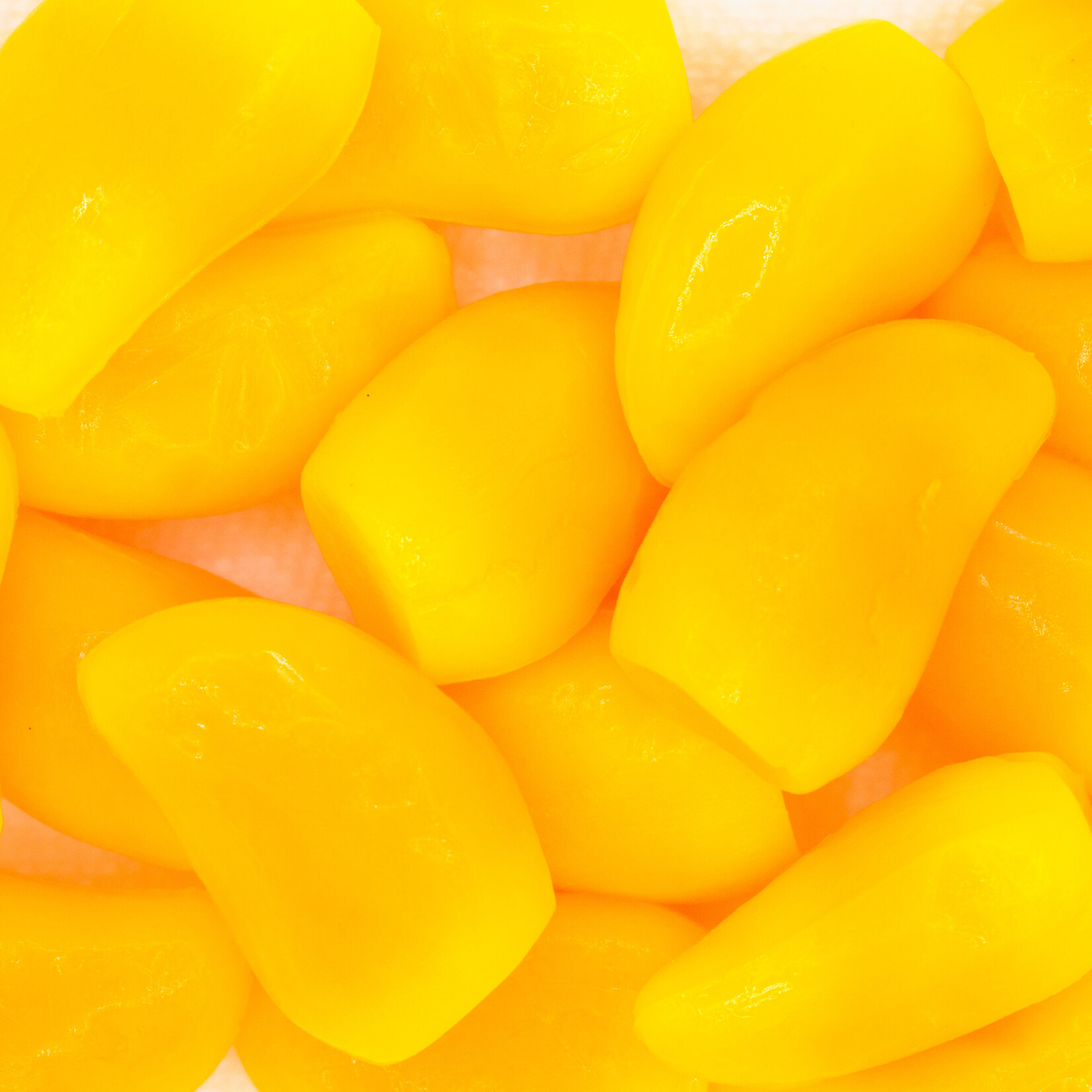 Peelable mango gummies