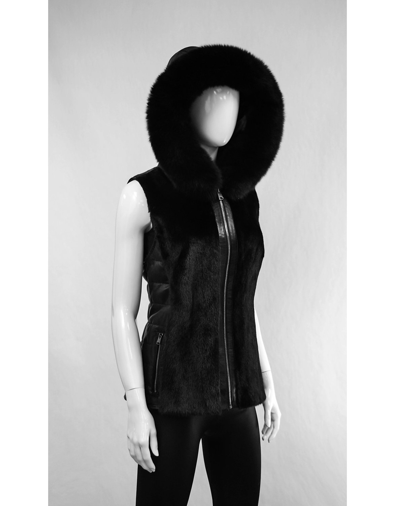 Leather Mink Vest with Fox Trim - La Boutique Boréale