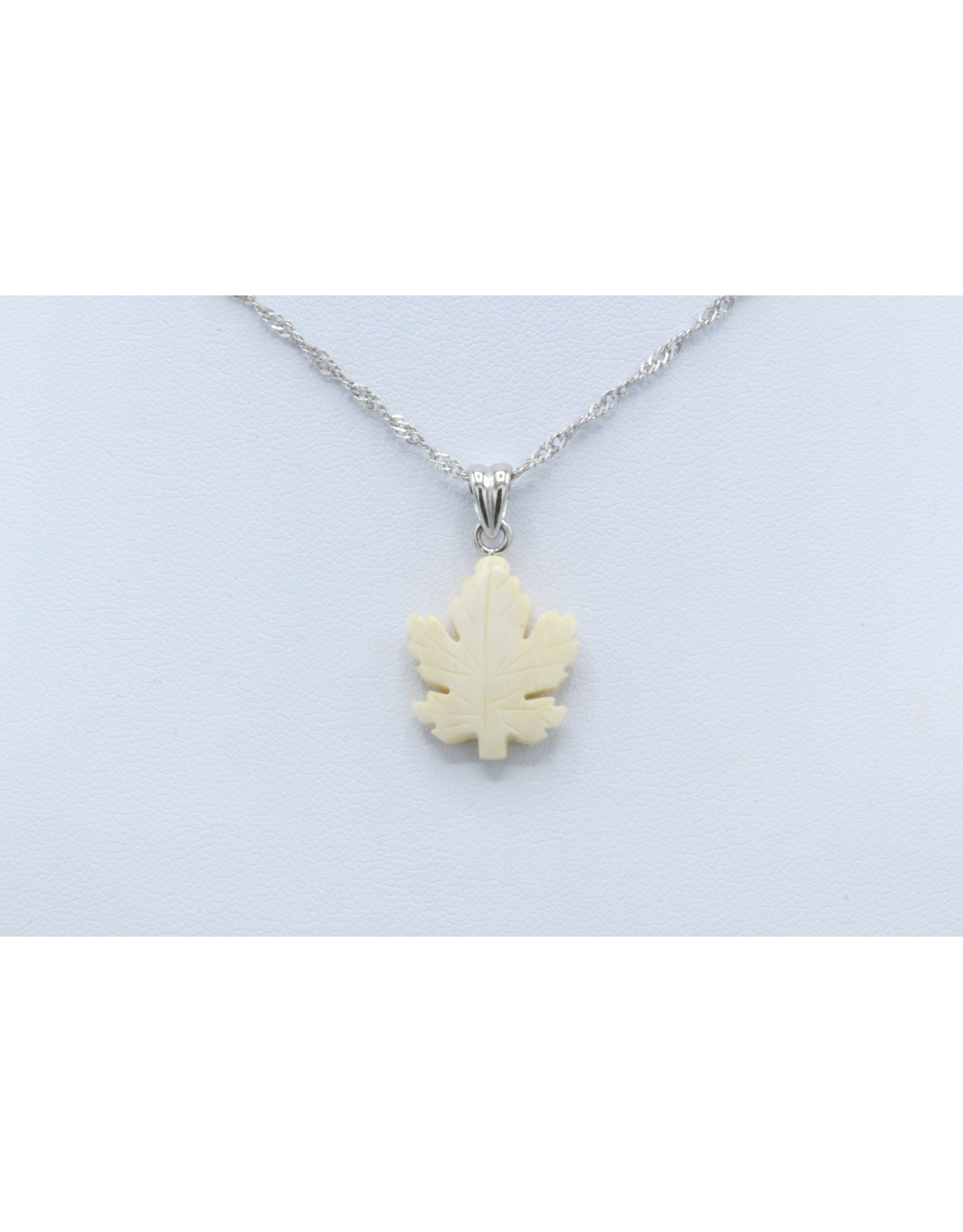 Mammoth Maple Leaf Pendant - MPS65