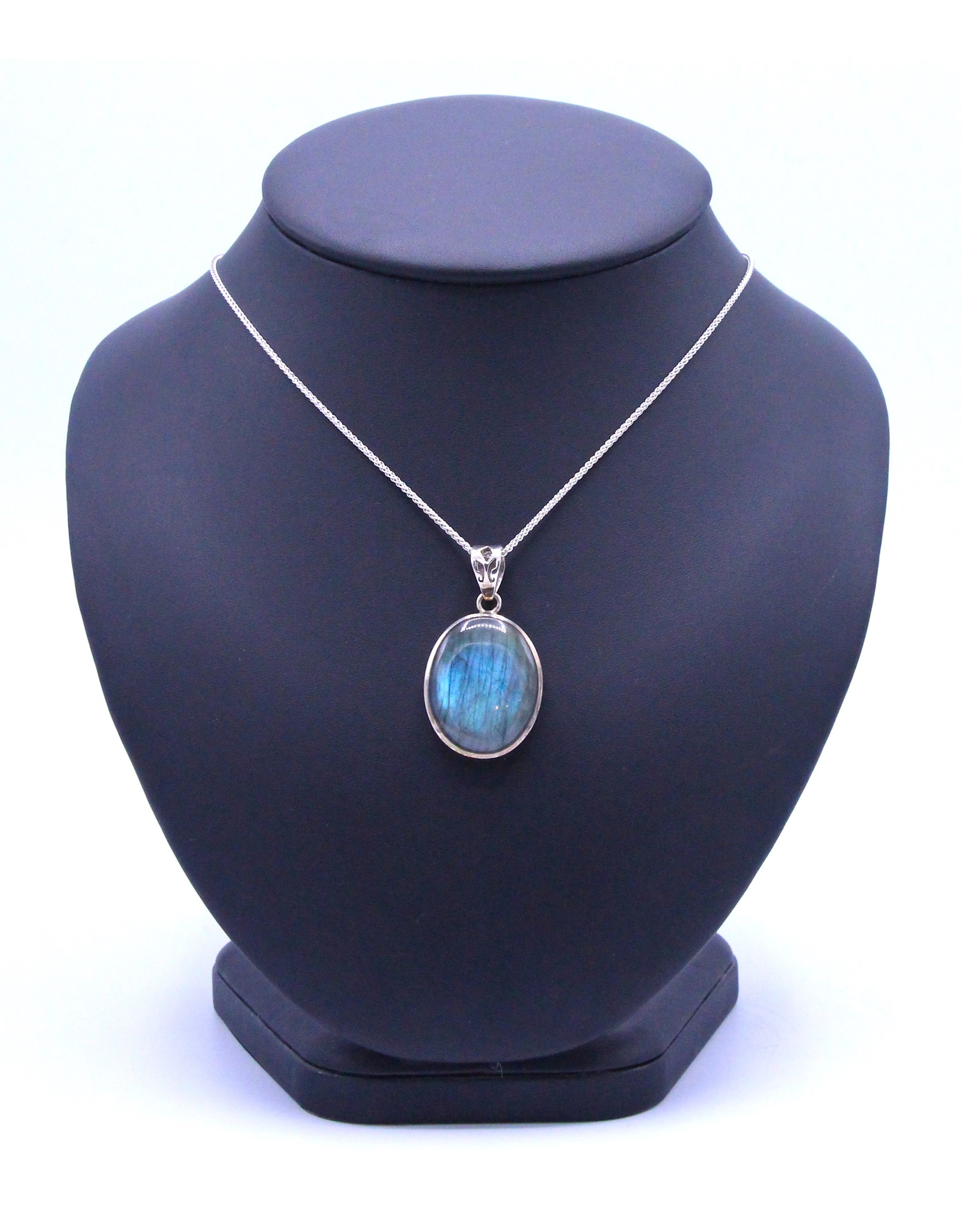 Labradorite Pendant - 10648