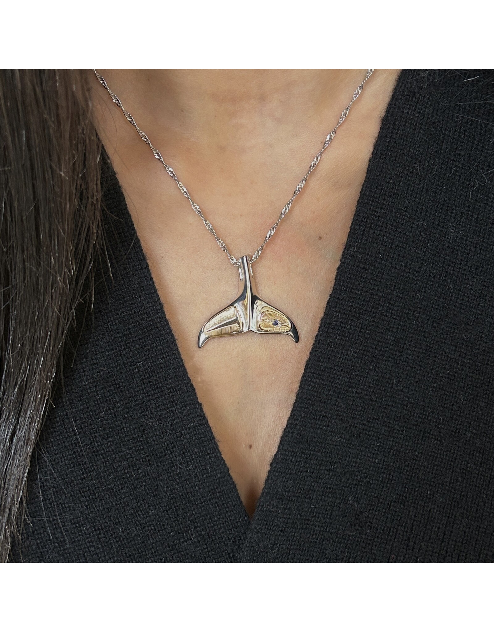 Collier Queue de Baleine avec Or/Saphir par Hollie Bear - HBN42