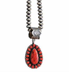 Red Spiny Oyster Pendant by Leon Martinez