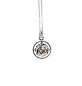 Collier Corbeau sur Boussole avec Diamant Bleu par Hollie Bear