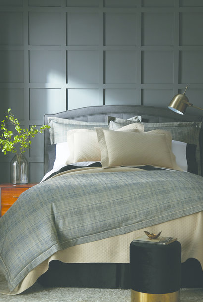 Biagio Jacquard | The Peacock Alley Bedding Collection