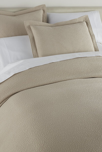 Mia | The Peacock Alley Bedding Collection,