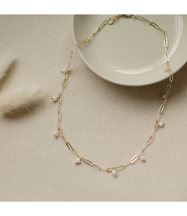 Glee Beatrice Pearl Necklace